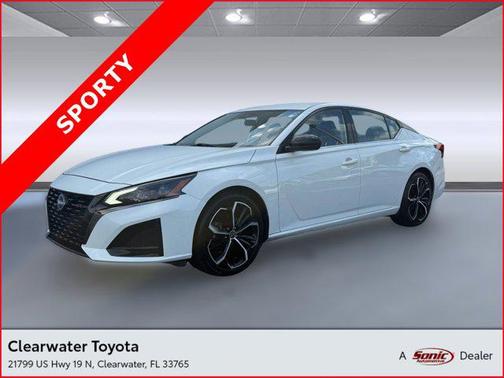 2023 Nissan Altima SR FWD