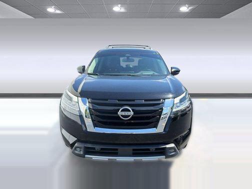 Super Black 2022 Nissan Pathfinder Platinum 2WD