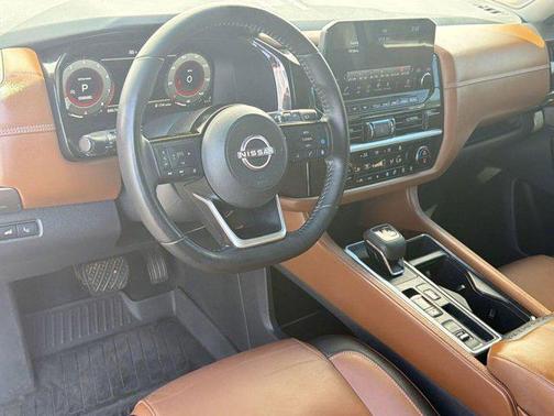 Super Black 2022 Nissan Pathfinder Platinum 2WD