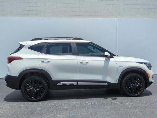 2022 Kia Seltos Nightfall Edition