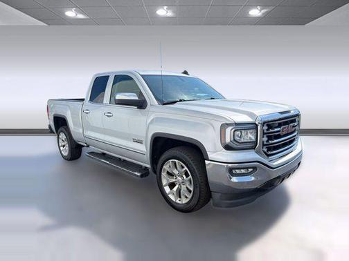 Quicksilver Metallic 2017 GMC Sierra 1500 SLT