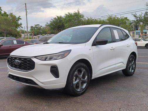 2023 Ford Escape ST-Line
