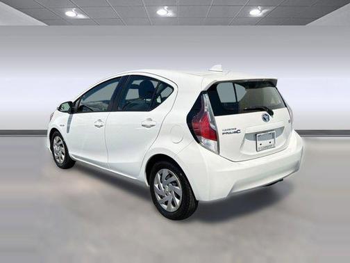 Super White 2015 Toyota Prius c Two