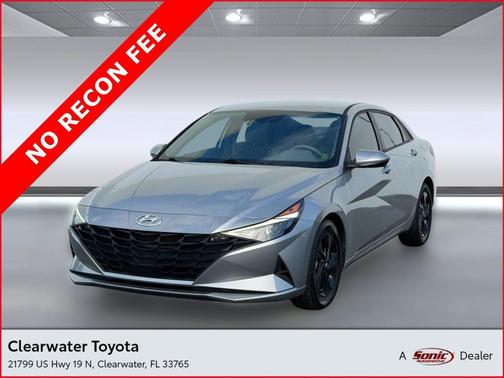 Shimmering Silver Pearl 2021 Hyundai ELANTRA SEL