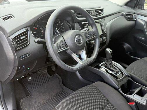 2022 Nissan Rogue Sport S