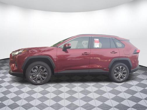 2025 Toyota RAV4 Hybrid XLE Premium