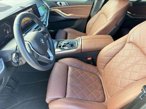 Alpine White 2024 BMW X5 sDrive40i