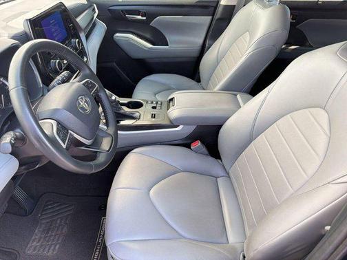 Blueprint 2023 Toyota Highlander XLE