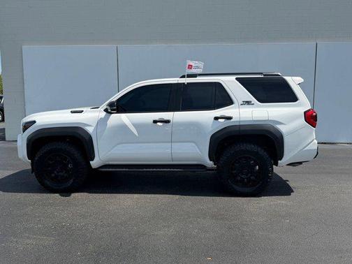 2025 Toyota 4Runner TRD Off Road