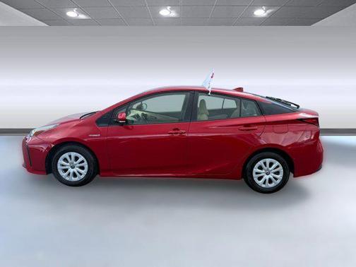 2019 Toyota Prius XLE