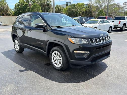 Diamond Black Crystal Pearlcoat 2021 Jeep Compass Sport