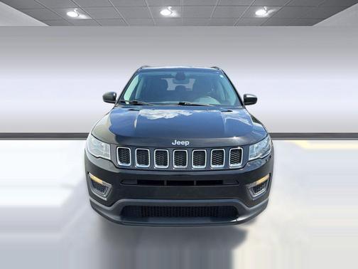 Diamond Black Crystal Pearlcoat 2021 Jeep Compass Sport