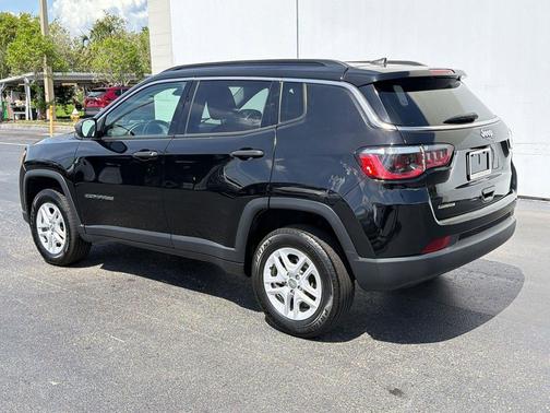 Diamond Black Crystal Pearlcoat 2021 Jeep Compass Sport