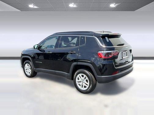 Diamond Black Crystal Pearlcoat 2021 Jeep Compass Sport