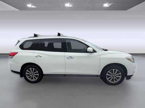 2015 Nissan Pathfinder SV