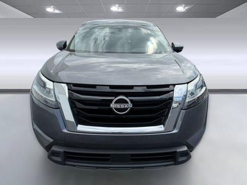 2022 Nissan Pathfinder S 4WD