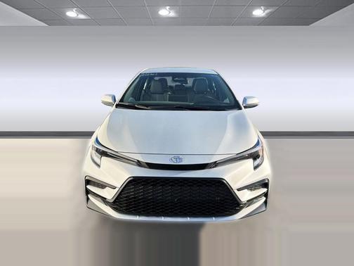 Classic Silver Metallic 2026 Toyota Corolla SE