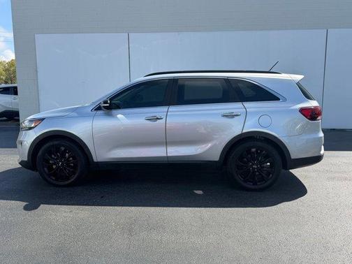 2020 Kia Sorento S