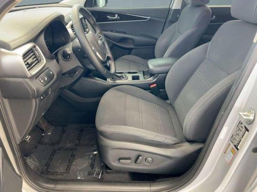 2020 Kia Sorento S