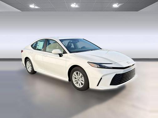 Ice Cap 2026 Toyota Camry LE