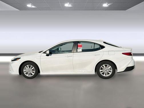 Ice Cap 2026 Toyota Camry LE