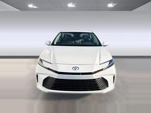 Ice Cap 2026 Toyota Camry LE