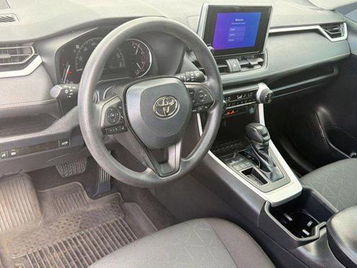 Ice Cap 2023 Toyota RAV4 XLE