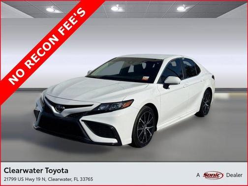 2022 Toyota Camry SE