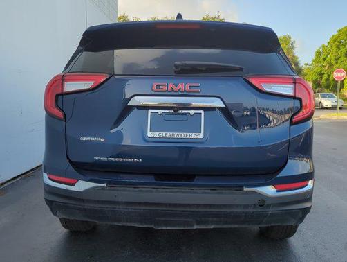 2023 GMC Terrain SLT