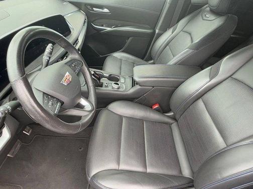 2024 Cadillac XT4 Sport