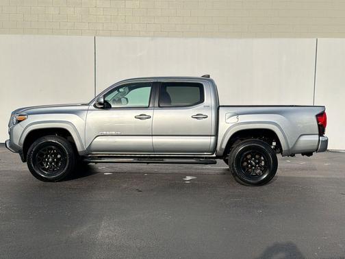 Celestial Silver Metallic 2022 Toyota Tacoma SR5