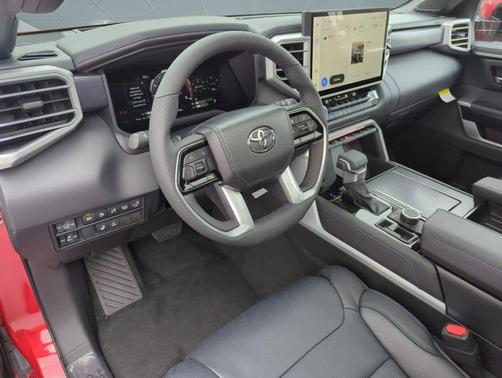 2025 Toyota Sequoia SR5