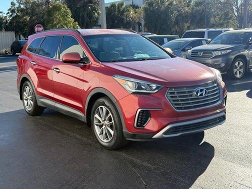 2017 Hyundai SANTA FE SE