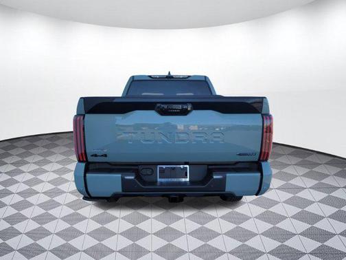 2025 Toyota Tundra Hybrid Platinum