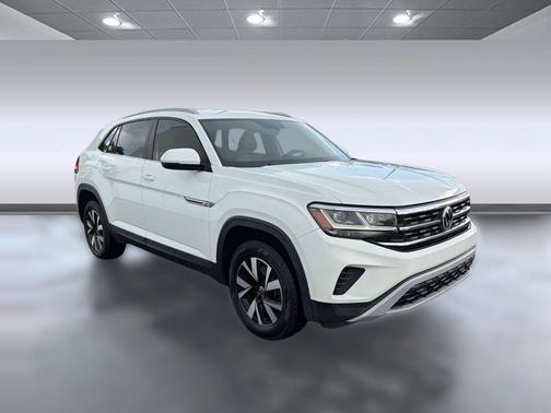Pure White 2020 Volkswagen Atlas Cross Sport 2.0T SE