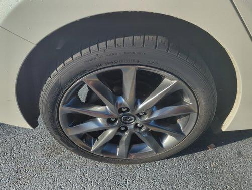 2018 Mazda Mazda3 Touring