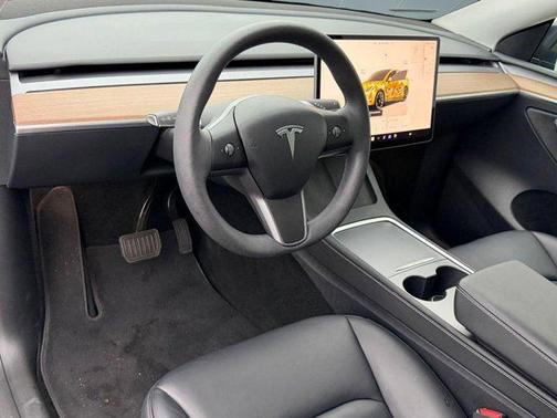 2024 Tesla Model Y Long Range Single Motor Rear-Wheel Drive