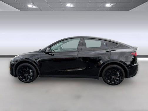 2024 Tesla Model Y Long Range Single Motor Rear-Wheel Drive