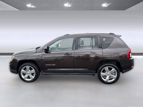 Rugged Brown Pearlcoat 2014 Jeep Compass Latitude