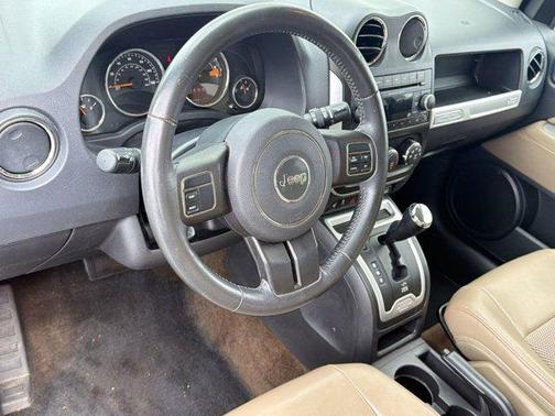 Rugged Brown Pearlcoat 2014 Jeep Compass Latitude