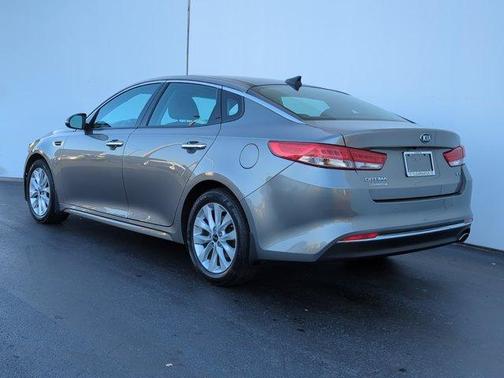 2017 Kia Optima EX