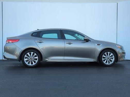 2017 Kia Optima EX