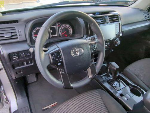 2024 Toyota 4Runner TRD Off Road