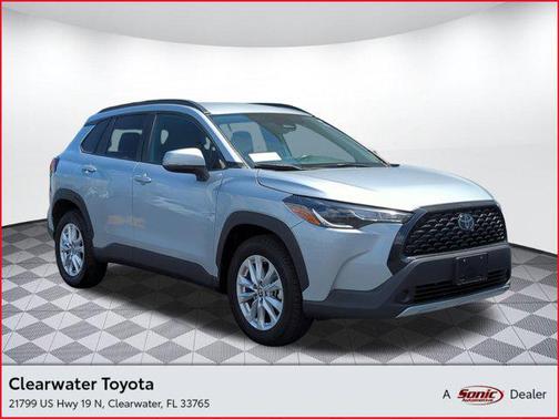 2024 Toyota Corolla Cross LE
