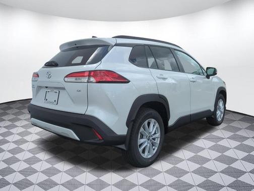 2025 Toyota Corolla Cross LE