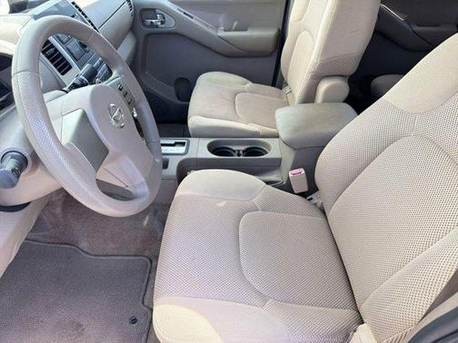 Avalanche 2010 Nissan Frontier SE