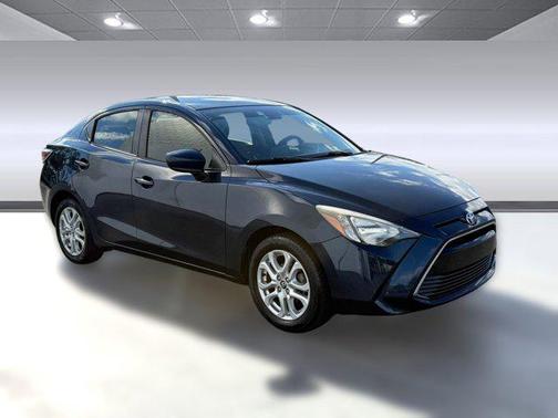 2017 Toyota Yaris iA Base