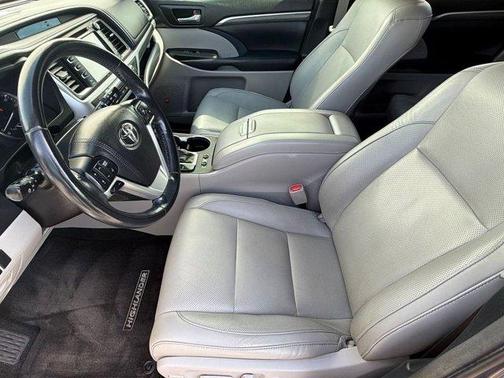 2018 Toyota Highlander Limited Platinum