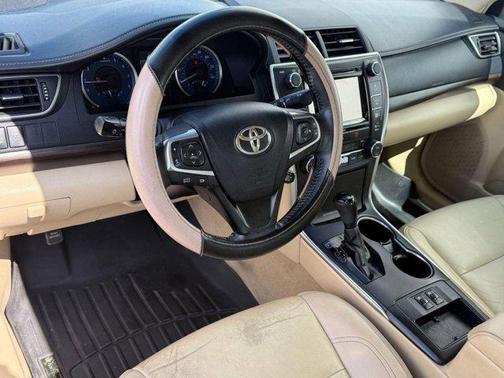 2016 Toyota Camry XLE