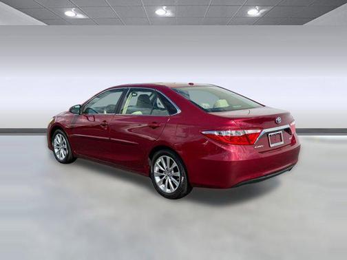 2016 Toyota Camry XLE